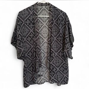 Flowy Hippie Top, Perfect For Layering